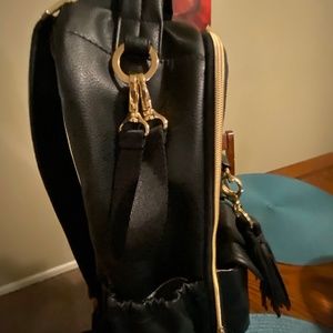 Itzy ritzy diaper bag with wallet